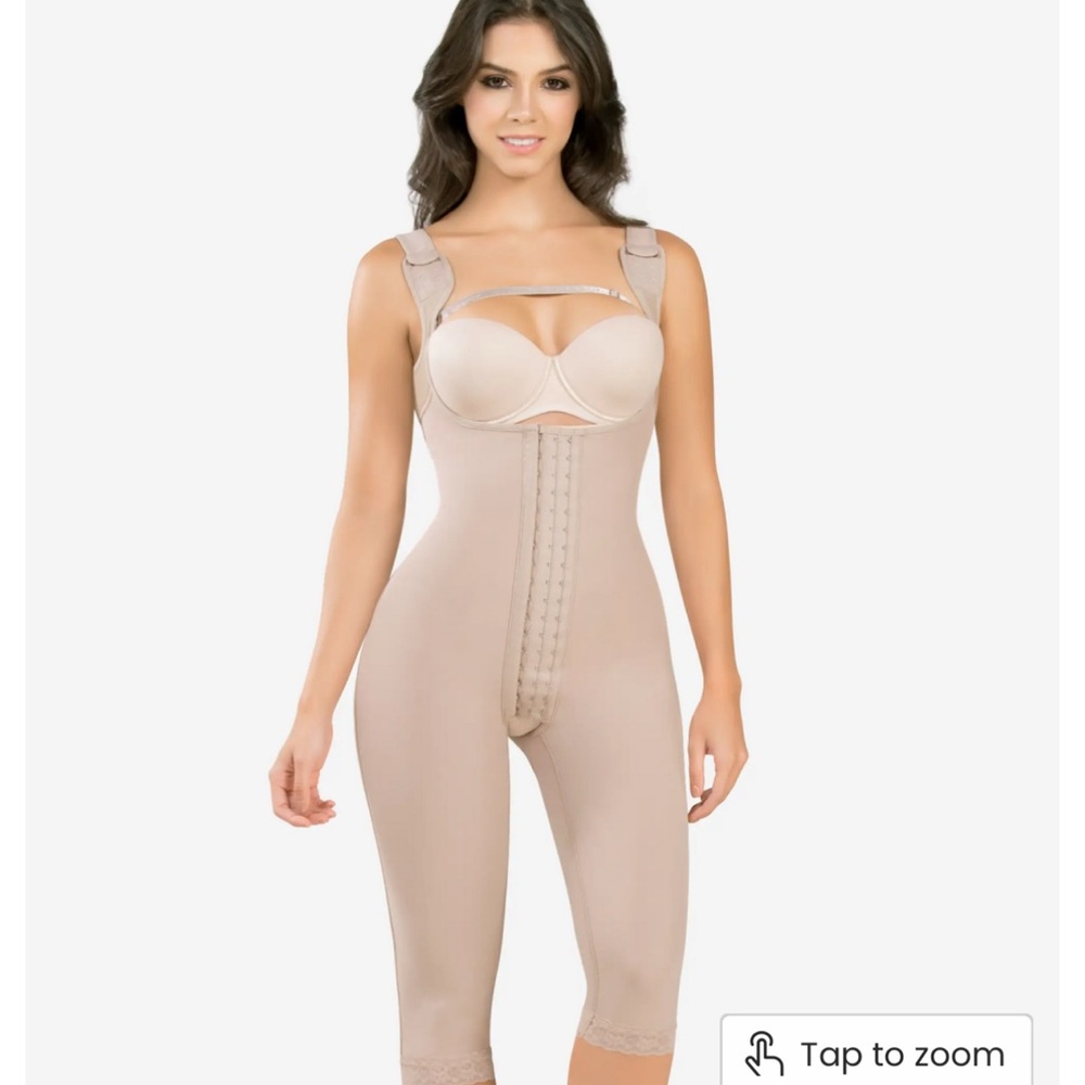 Faja
Cysm 

Ultra curve shaping bodysuit - Style 454